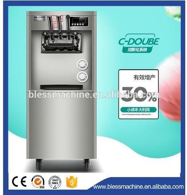 Verkaufsmärkte Soft Serve 3 Flavor Eiscreme Maschine mit Super Performance 220V/50Hz