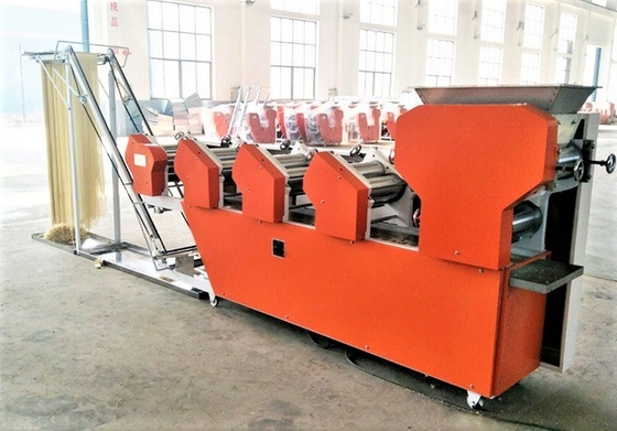 Große Nudel-Produktionslinie mit automatischem Stang-Hängesystem und 150-800 kg/h