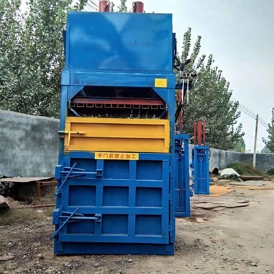 2022 National Standard Vertical Baler Machine mit lebenslangem technischen Service