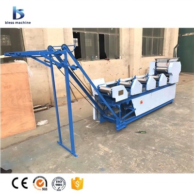 Elektrische Noodle-Machmaschine für Ihr Restaurant Noodle Breite 2mm / 3mm / 5mm / 10mm / 20mm