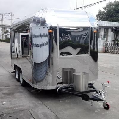 35 KM-75 KM/H Food Truck Catering Trailer mit einfachem Betrieb und voll ausgestatteter Küche