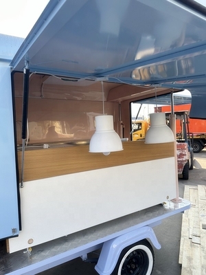 Passgenaue Ausrüstung Moderne Speisecrêpes Trailer zum besten Verkauf 35km-75km/h Geschwindigkeit
