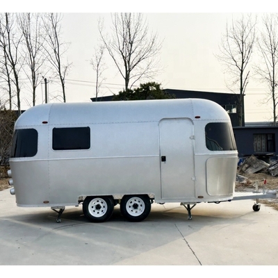 Revolutionieren Sie Ihre Catering-Dienstleistungen mit Airstream Beach Food Truck und Full Kitchen