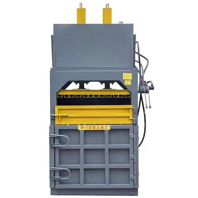 2022 Neueste Technologie Mini Hay Press Baler einfach zu bedienen vertikaler Hydrauliktyp